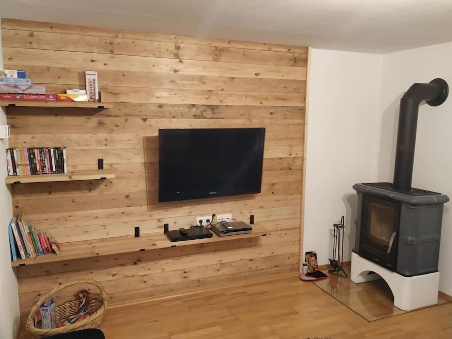 Upcycling Appartement Fischl - Nachhaltig Und Kreativ Wohnen Fuer Gross Und Klein Jenbach Zewnętrze zdjęcie