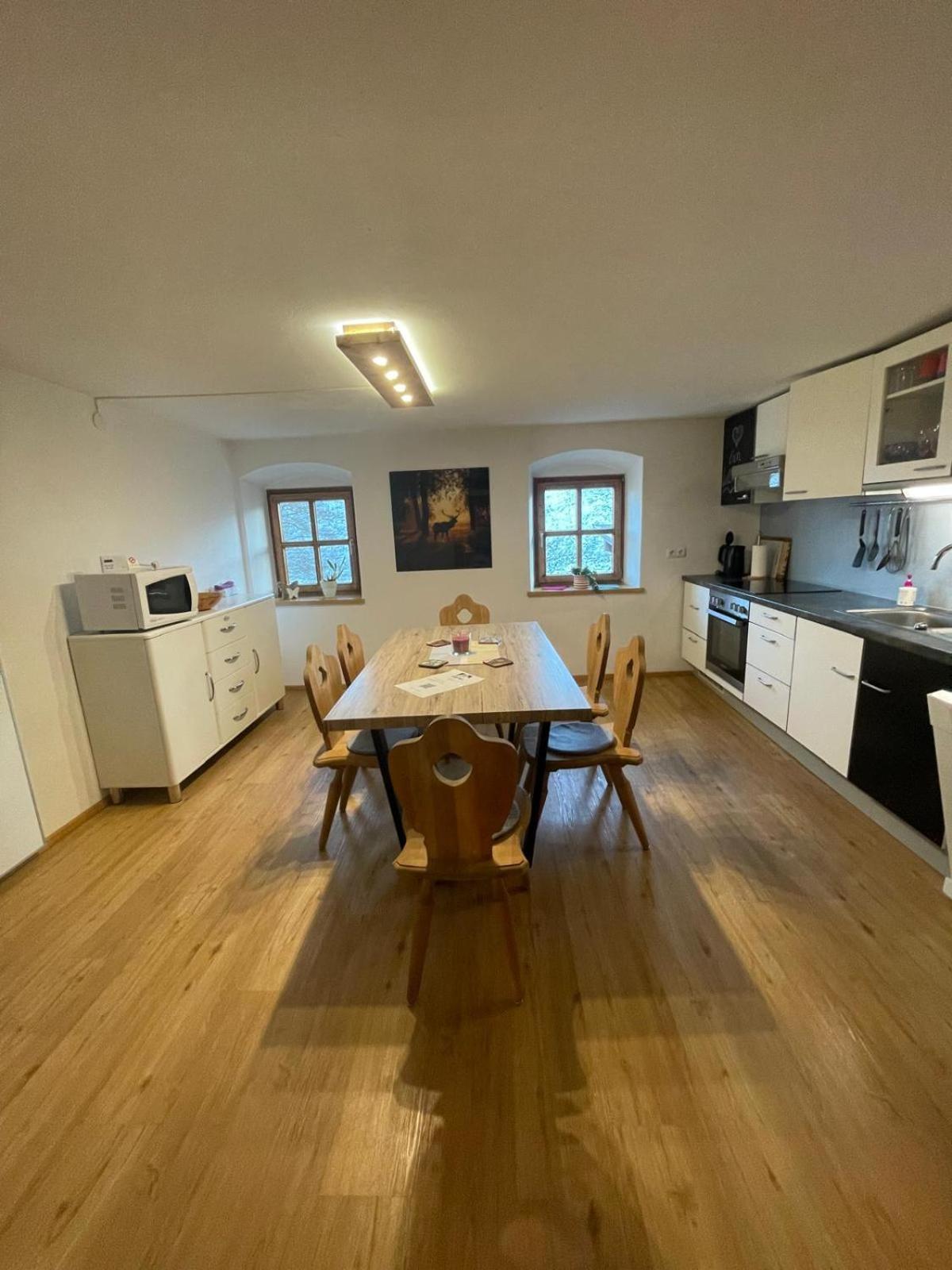 Upcycling Appartement Fischl - Nachhaltig Und Kreativ Wohnen Fuer Gross Und Klein Jenbach Zewnętrze zdjęcie